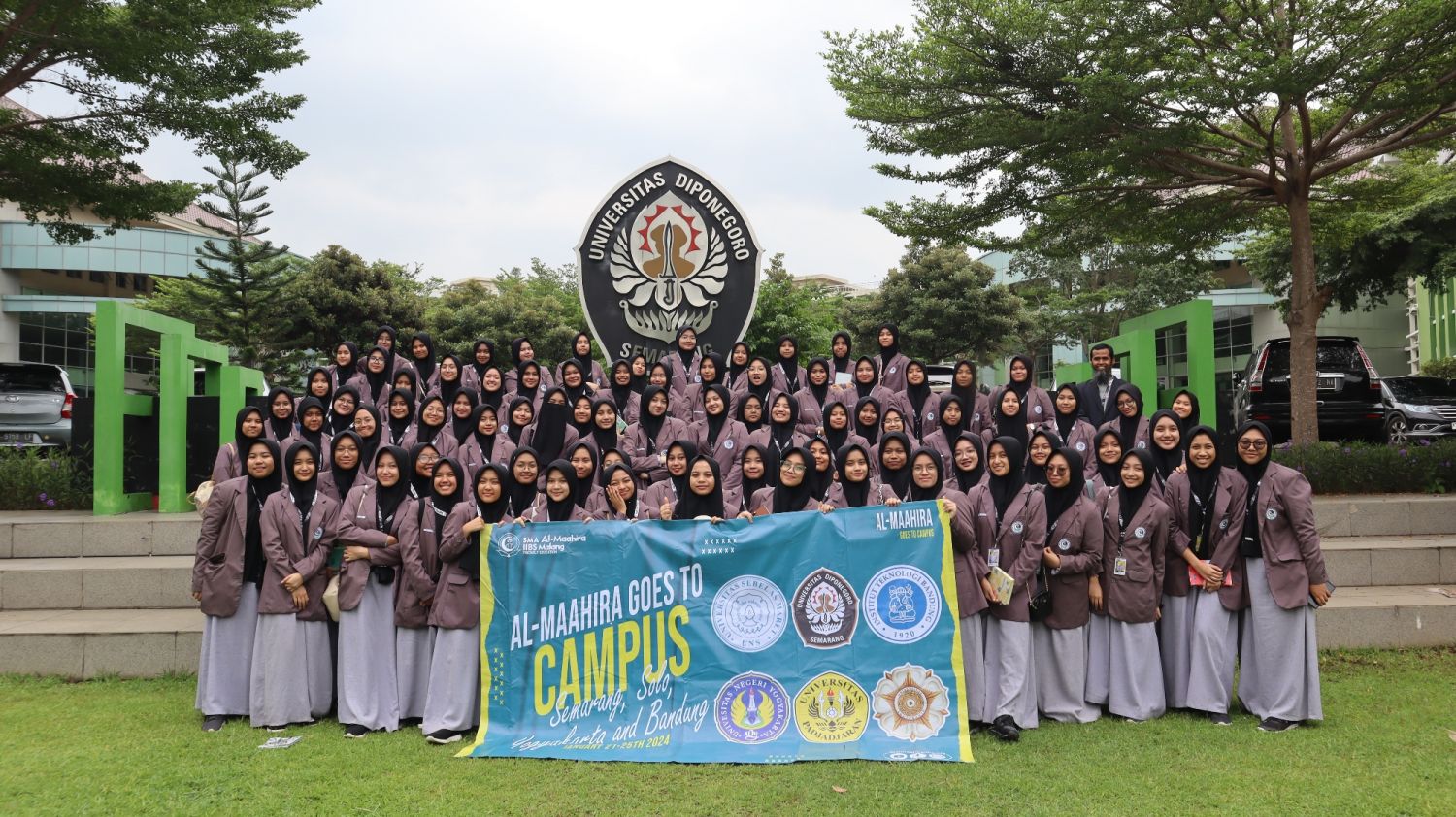 SMA Al-Maahira Kunjungi 6 Universitas Sebagai Persiapan Studi Lanjut