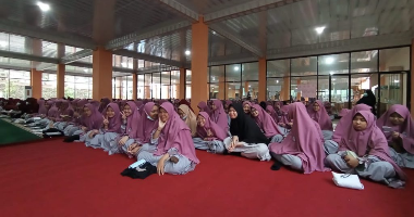 Al-Maahira Adakan Kajian Parenting untuk Santri dan Wali Santri