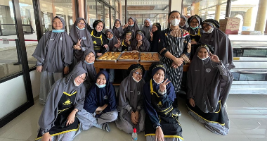 Belajar, Bermain dan Berwirausaha di Al-Maahira