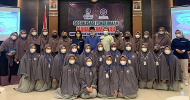 SMA Al-Maahira IIBS Malang Lakukan Learning Visit di UGM Yogyakarta