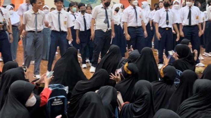 STUDENTS EXCHANGE KE SINGAPURA: AL-MAAHIRA PERKUAT SILATURRAHIM DENGAN SIS_1