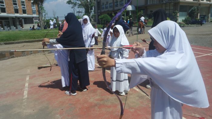 Sekolah Tahfidz Al-Fatih Sidoarjo Gali Inspirasi Melalui Study Banding ke Sekolah Al-Maahira IIBS Malang_1