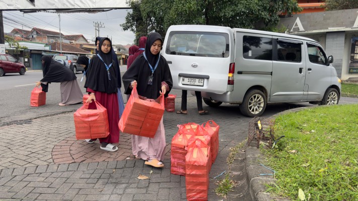 Al-Maahira Charity Center: Berbagi Berkah Di Bulan Penuh Anugerah_0