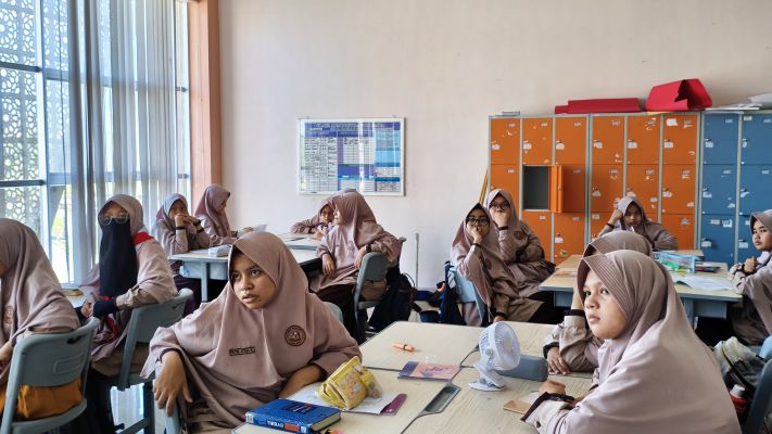 Sinergi Kreatif Pengayaan Bahasa Dalam Program Al-Maahira English Club_0