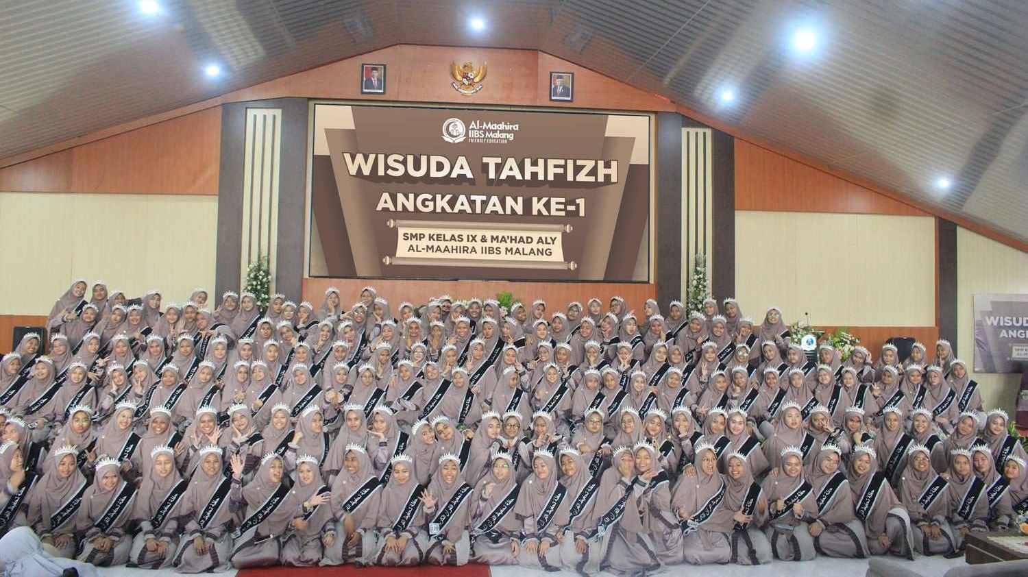 Wisuda Tahfidz Angkatan Pertama, 8 Santri Dapatkan Hadiah Paket Umroh Gratis